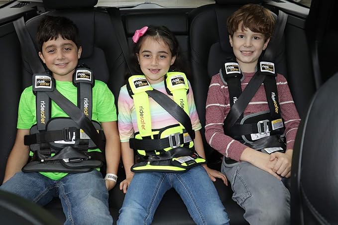 Small Blue, Lightweight, Compact, Portable Car Seat - Perfect for Travel and Everyday Child Safety