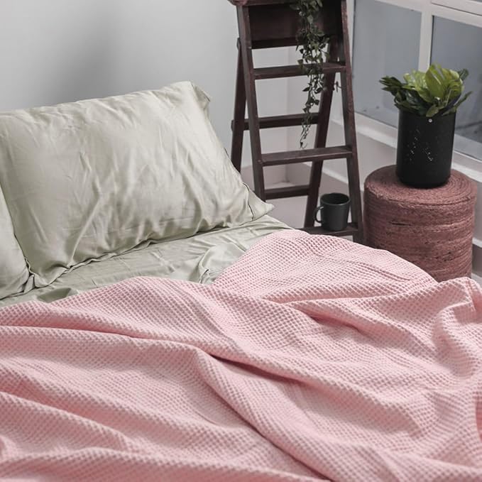 Salt Earth GOTS Certified 100% Organic Cotton Throw Blanket, 108"X90" Blankets & Throws for Bed, Throw Blanket for Couch,Modern & Cozy Blanket, All Season Waffle Blanket, Soft Blanket (Misty Rose)